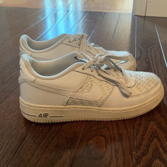 nike basket weave shoes